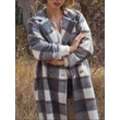 Nina Kendosa kockás kabát