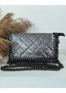 Ezüstszürke bőrtáska