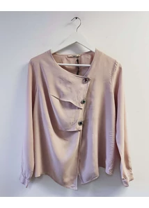 Halványrózsaszín blúz