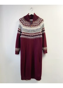 Bordó kötött ruha
