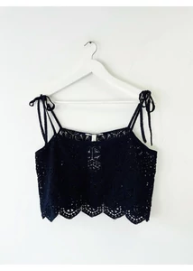 Fekete csipketop