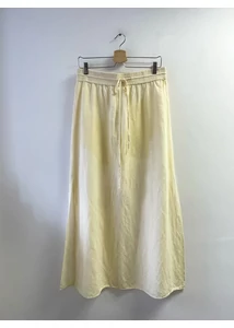 Vaníliasárga szoknya