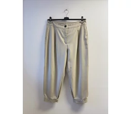 Nadrágok, szoknyák