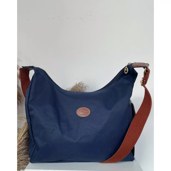Longchamp táska