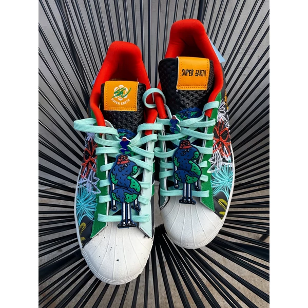 Adidas Super Earth edzőcipő