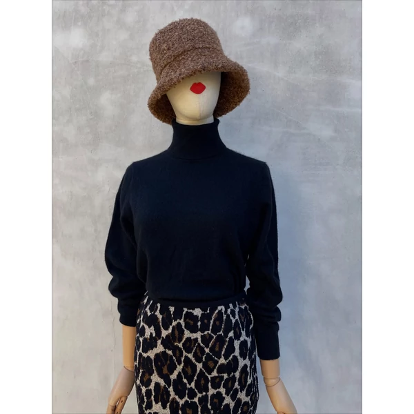 N.Peal London kasmír garbó