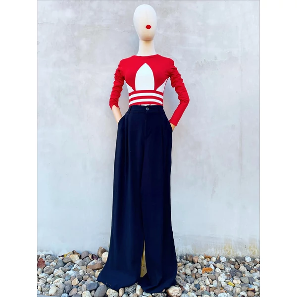 Fekete, bőszárú nadrág