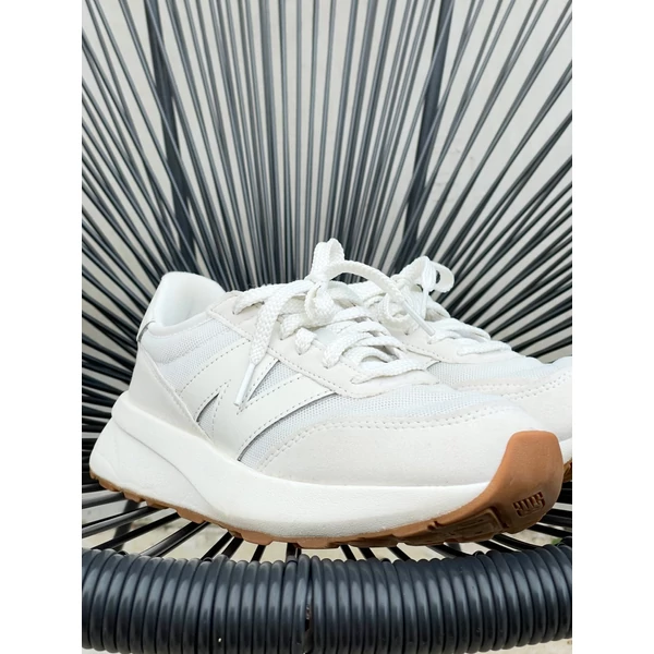 New Balance 370SF edzőcipő