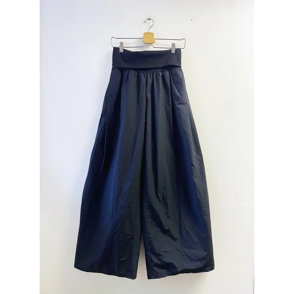 Bershka bőszárú nadrág